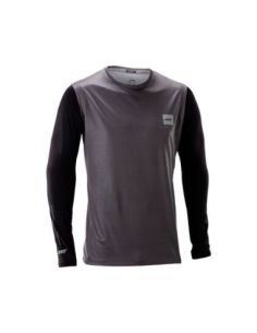 Rendimiento listo para rodar en un maillot de manga larga diseñado para ofrecer el máximo valor.