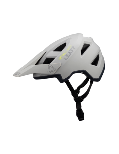 Casco multifuncional y ligero con...