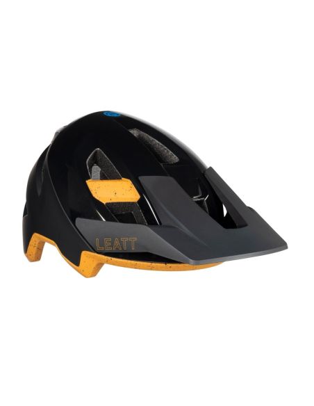 Casco para uso en All Mountain con estructura PowerBridge para dispersar las fuerzas de impacto