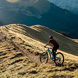 TODO LO QUE DEBES SABER ANTES DE COMPRAR UNA BICICLETA DE ENDURO